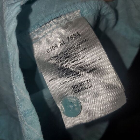 WOMENS Columbia Blue Button Down Shirt Classic Design MEDIUM - Picture 4 of 6